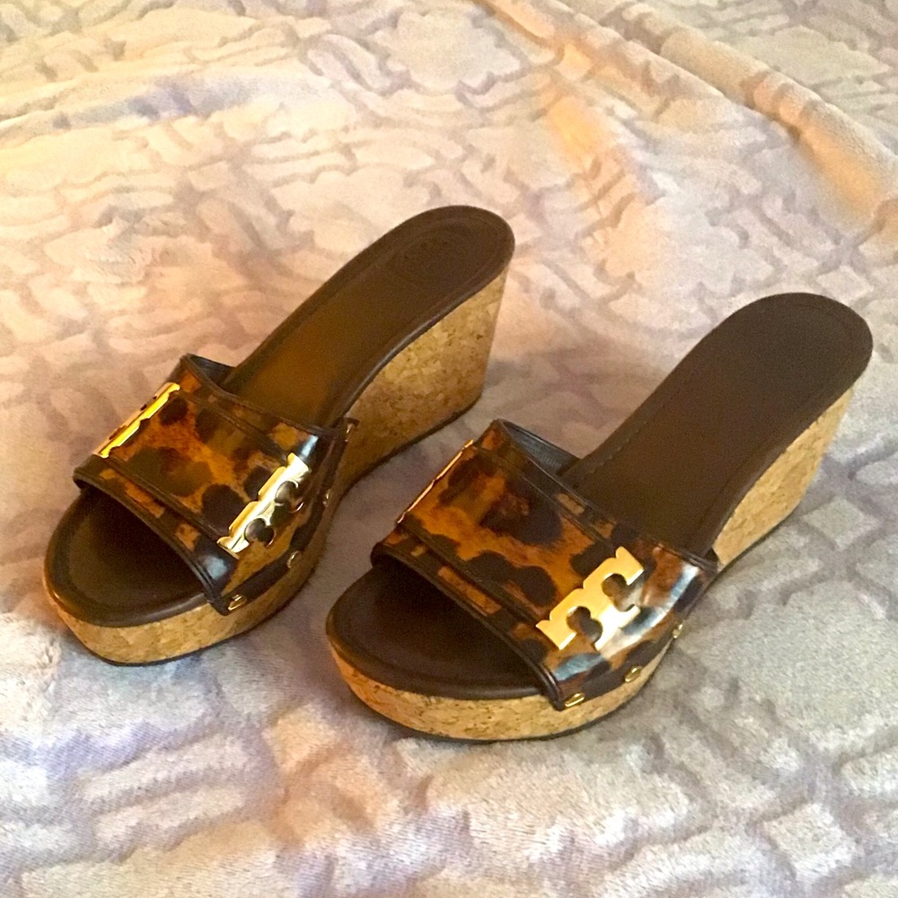 Platform sandals